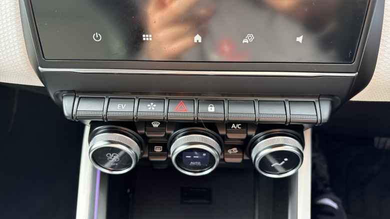 Renault Clio 1.6 E-TECH full hybrid 145 Techno 5dr Auto Hybrid Hatchback